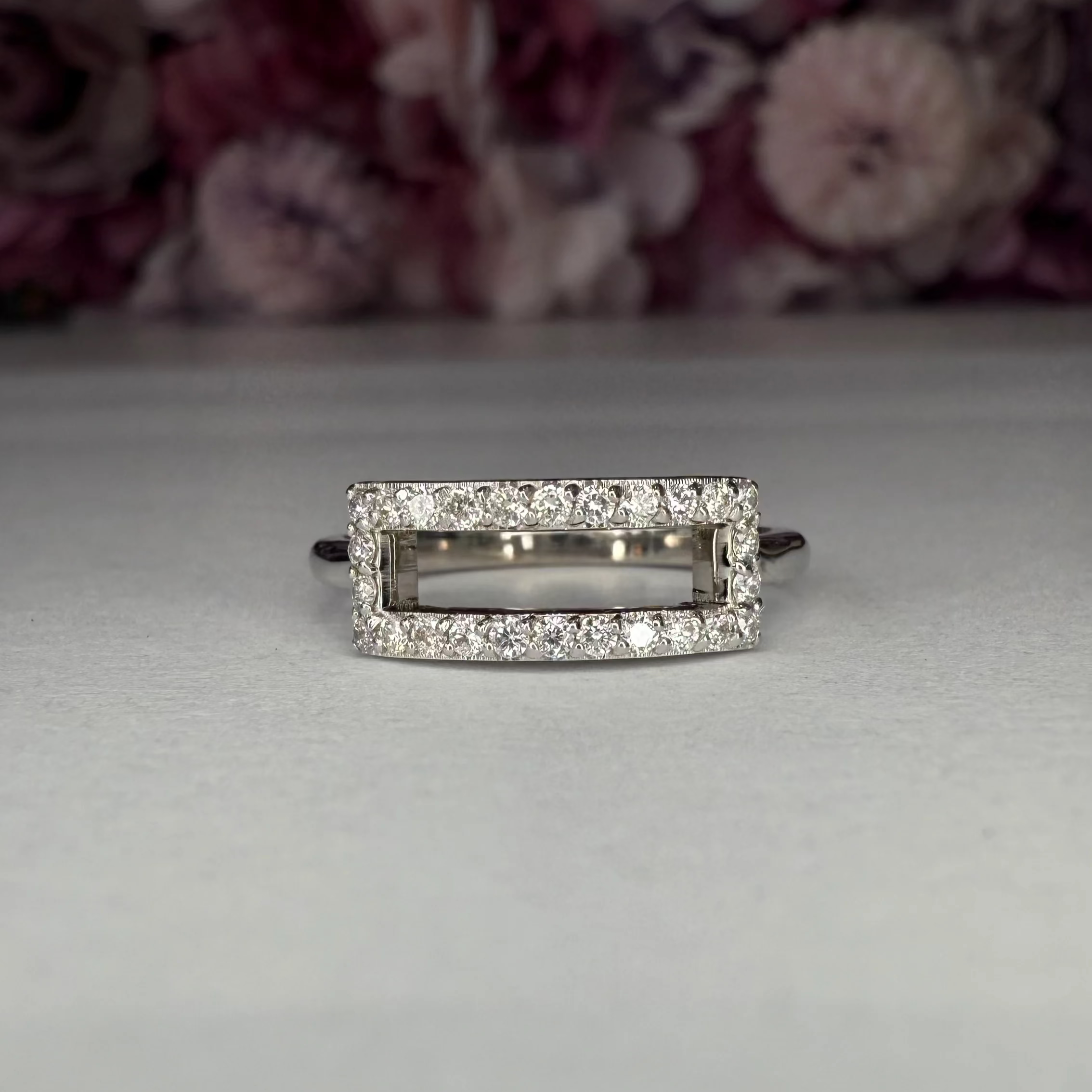 Ladies Fashion Ring 14K Solid Gold Natural Diamonds