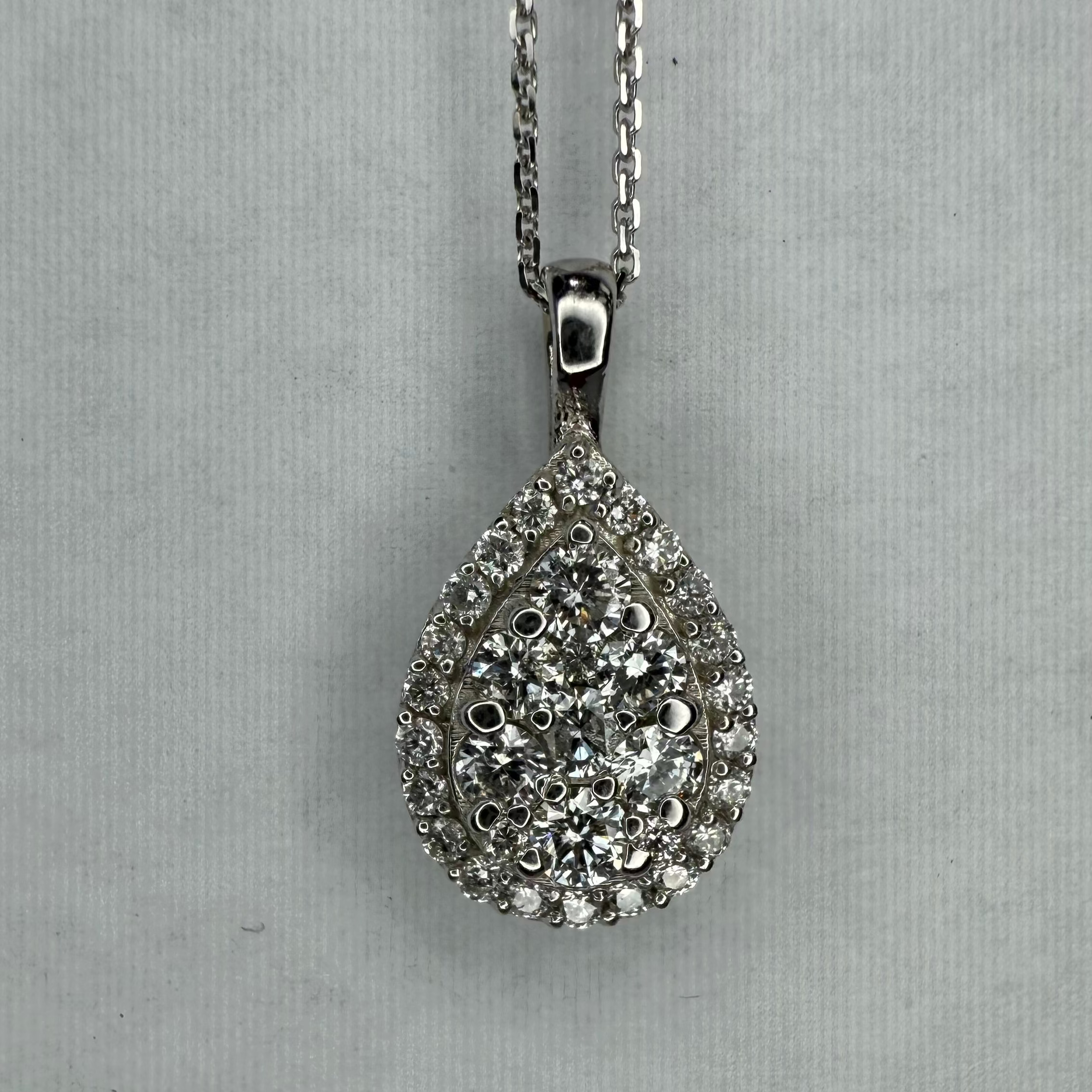 Ladies Tear Drop Pendent With Natural Diamonds