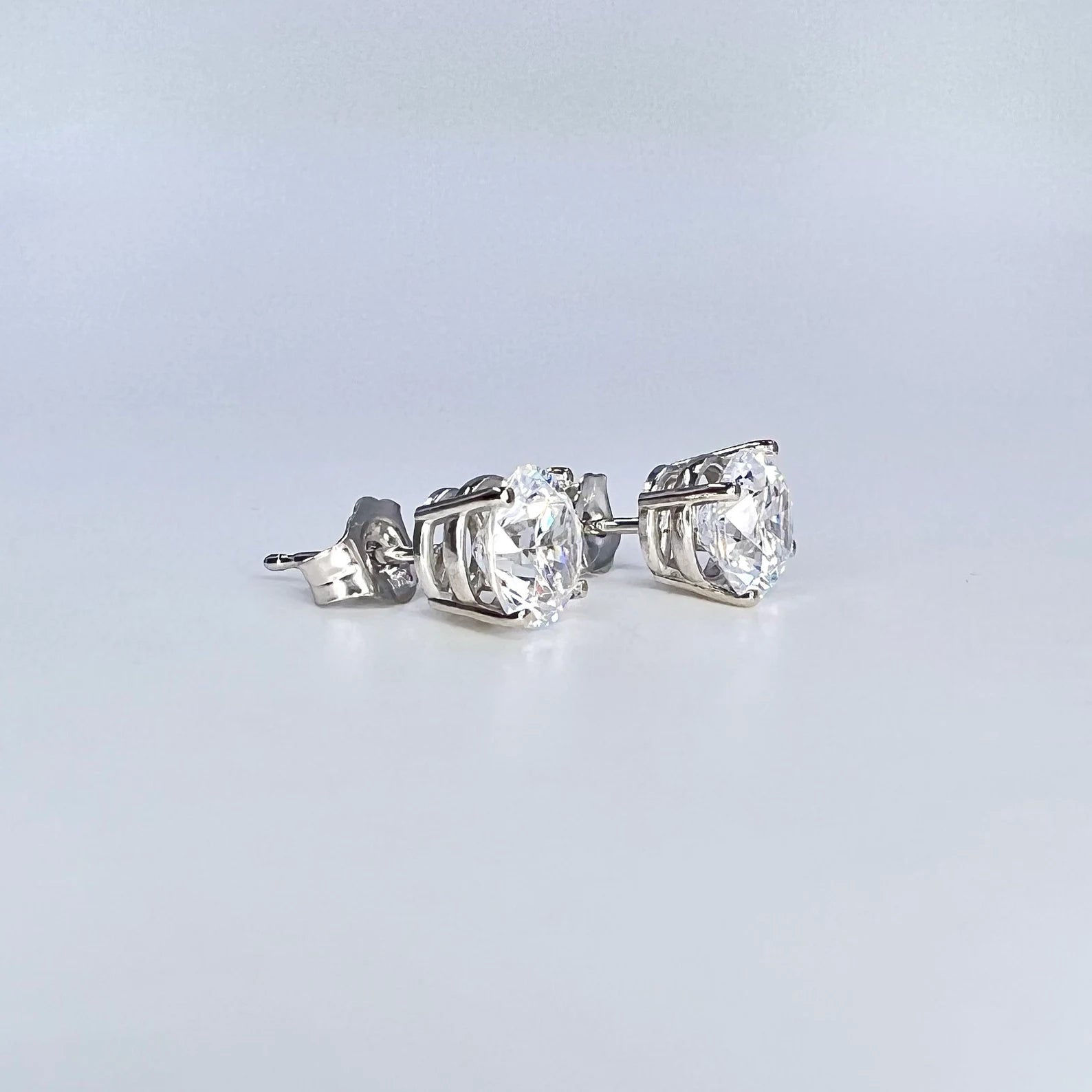Unisex Moissanite Stud Earrings 14K Solid Gold