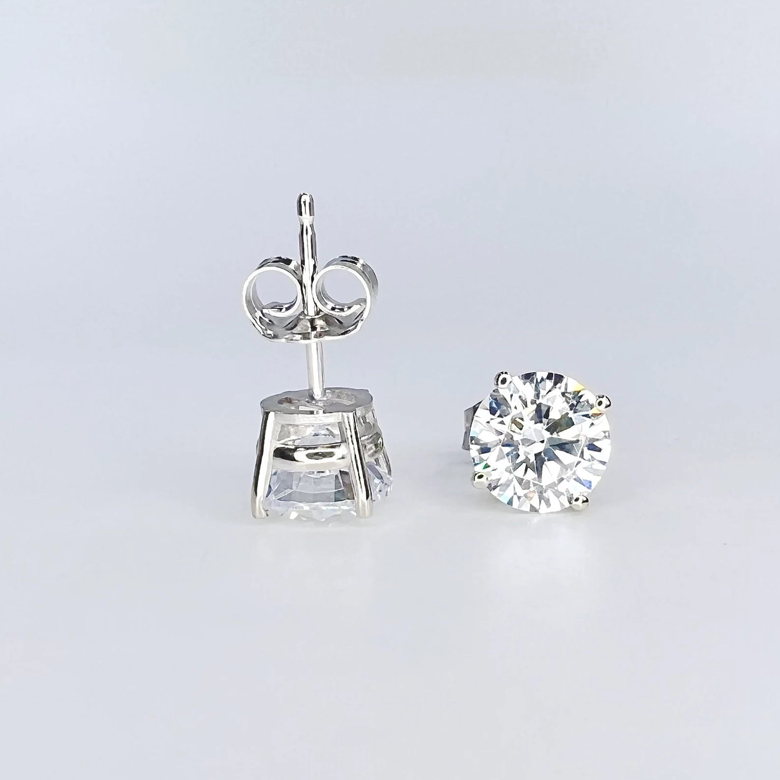 Unisex Moissanite Stud Earrings 14K Solid Gold