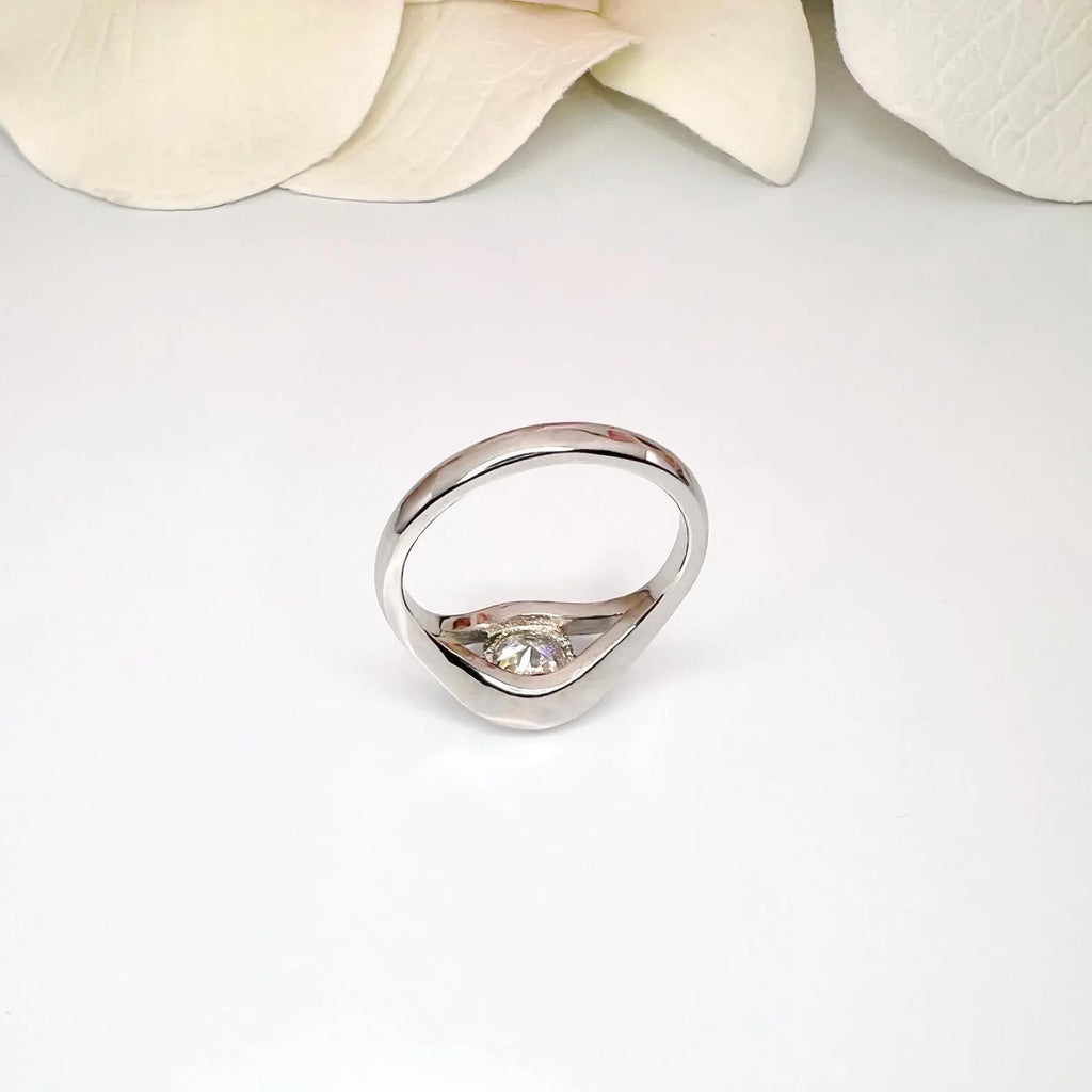 1.00 CTW Lab Grown Diamond Ladies Engagmrnt Ring 14K Solid Gold