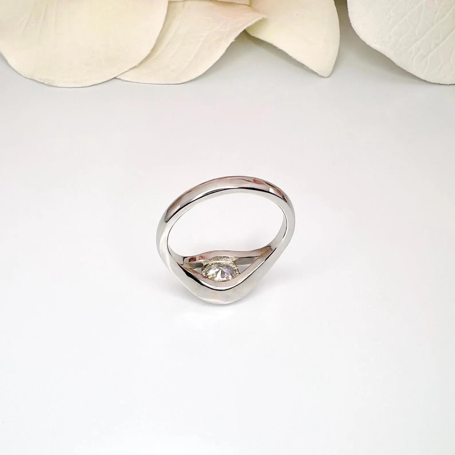 1.00 CTW Lab Grown Diamond Ladies Engagmrnt Ring 14K Solid Gold