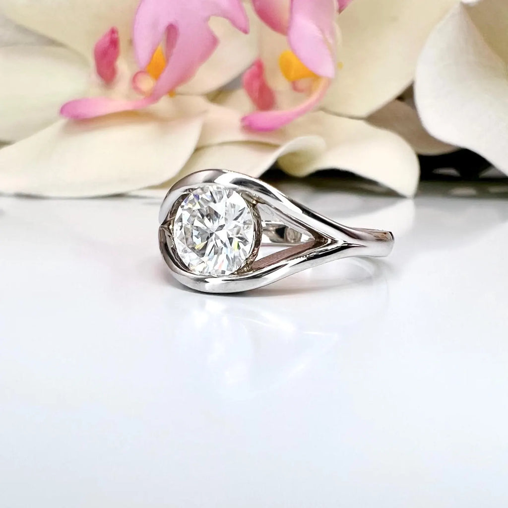 1.00 CTW Lab Grown Diamond Ladies Engagmrnt Ring 14K Solid Gold