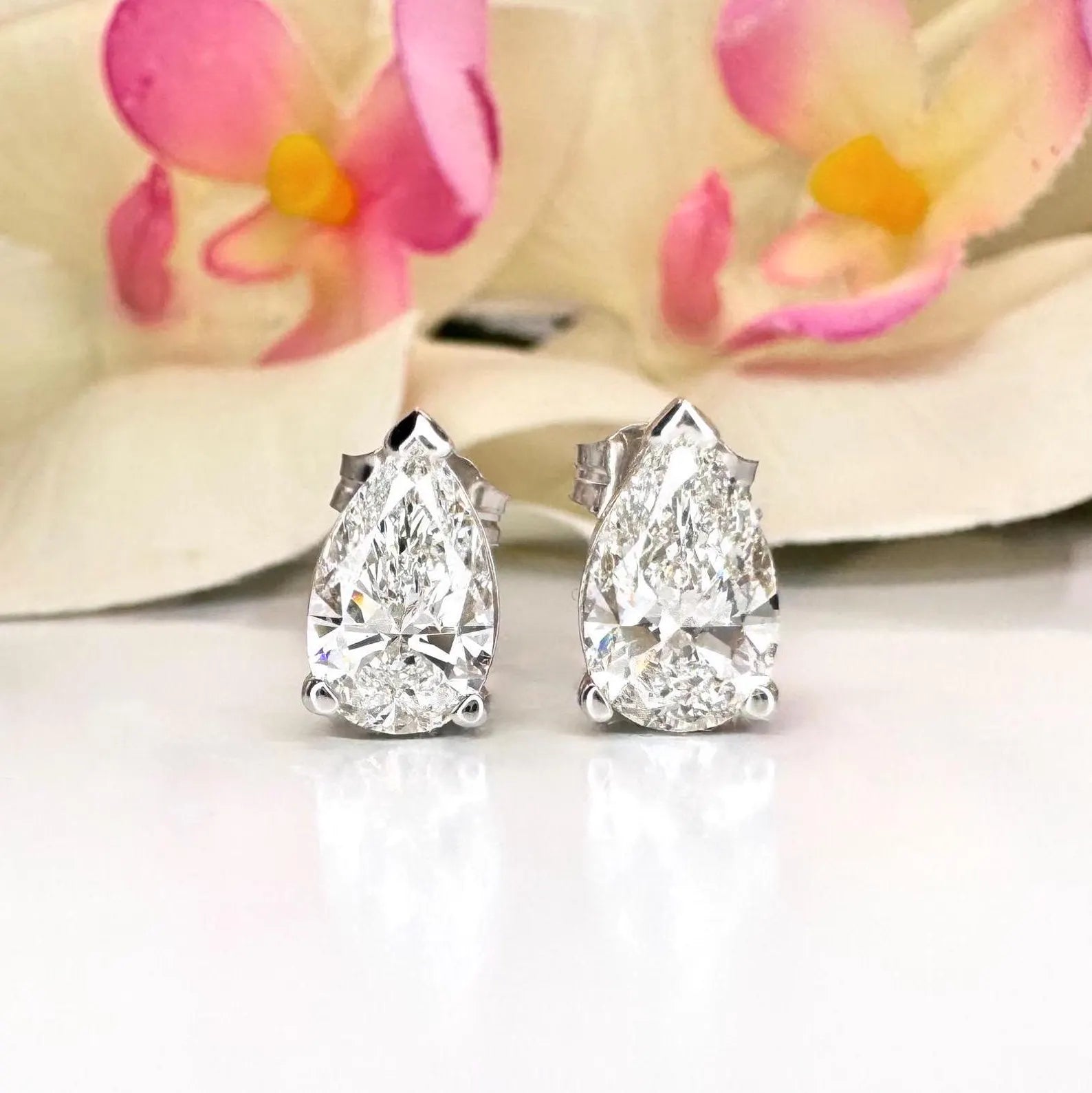 2 Carat Pear Shape Lab grown Diamond Stud Earrings