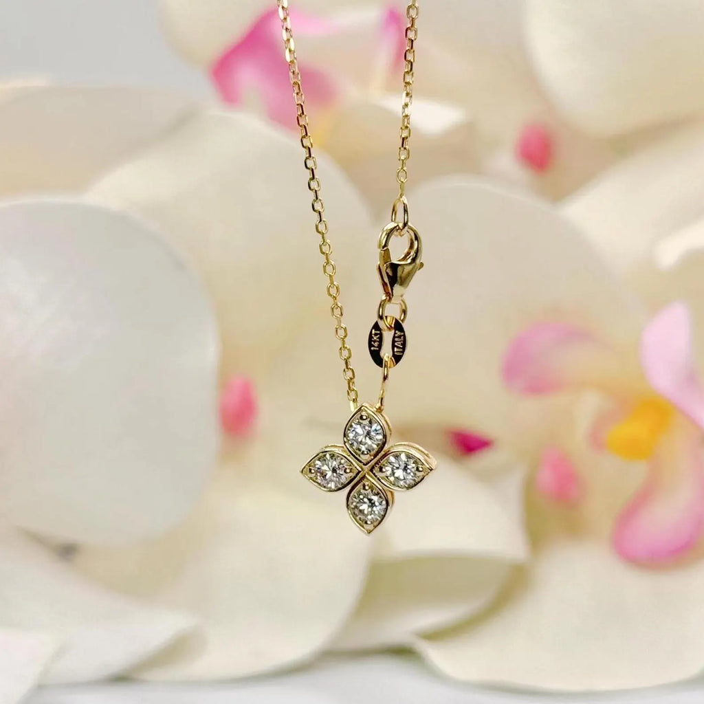 14K Solid Gold Clover Pendant With Lab Grown Diamonds